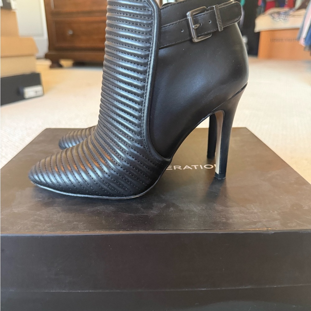 BCBGeneration Black Quilted Pointed Toe Stiletto … - image 3